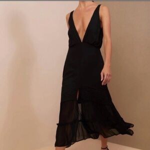 Aura The Label Lauren Midi Dress size small